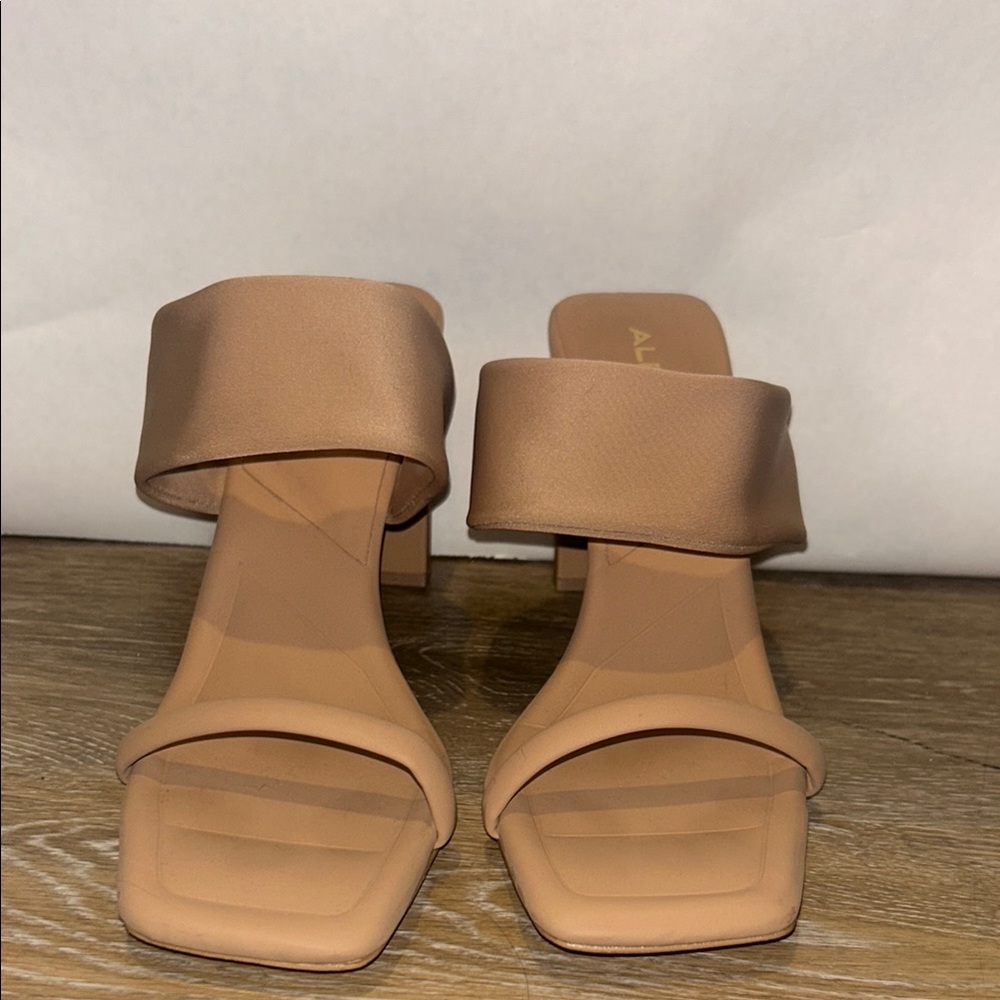Aldo “Pillow walk” Tan Heels with Modern Minimalist Design
